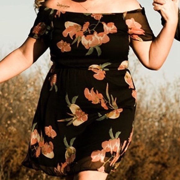 Vero Moda Dress - Picture 4 of 4